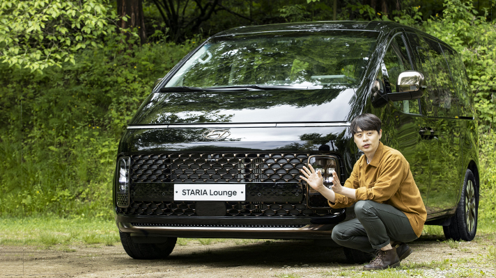 Joon Seo with Hyundai Staria 
